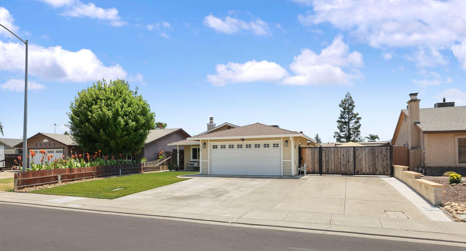 1342 7th Street Ripon, CA 95366 - Photo 2 of 46