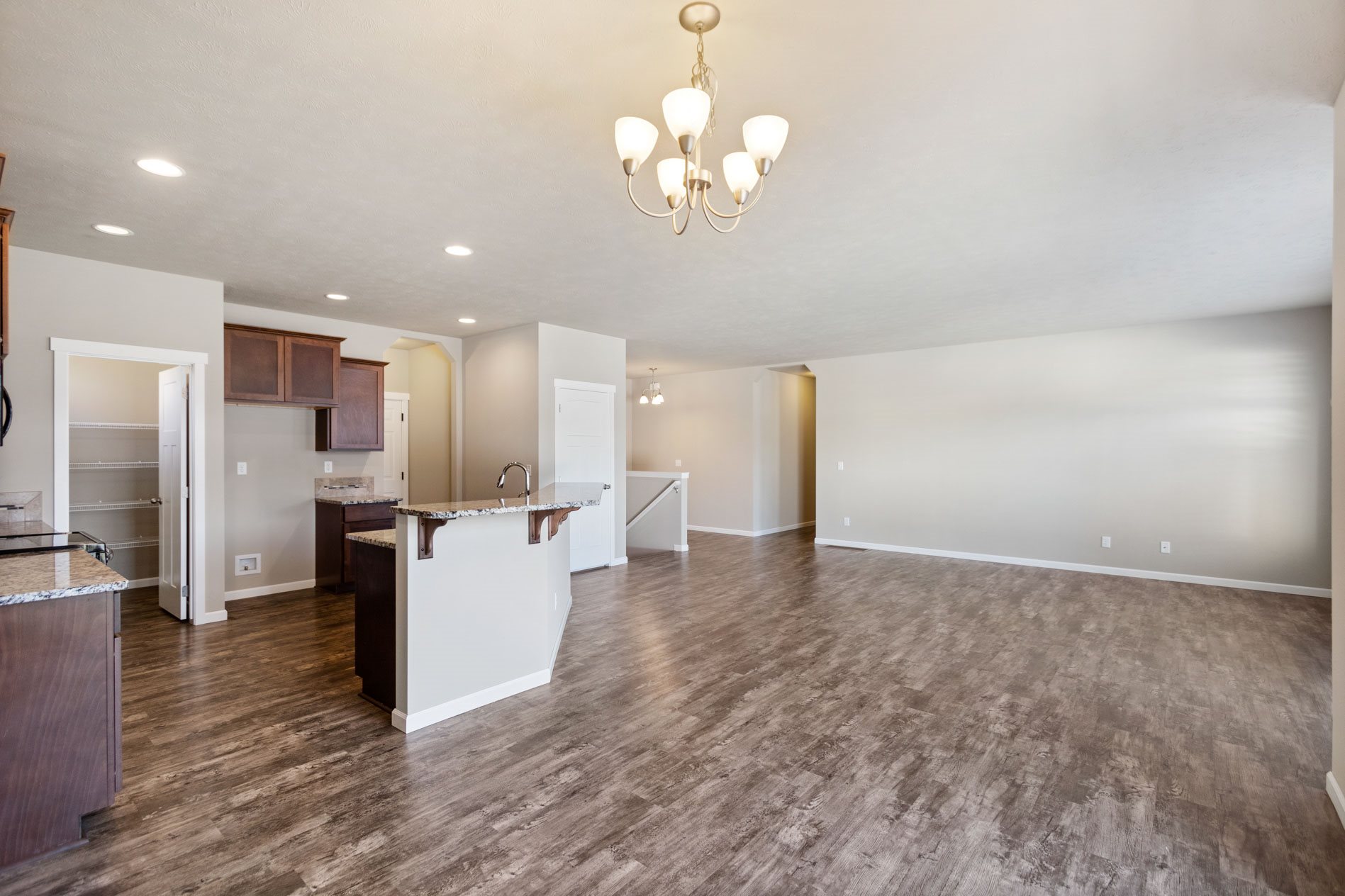 16809 North Cincinnati Lane Colbert, WA 99005 - Photo 8 of 33 Gallery Image 8