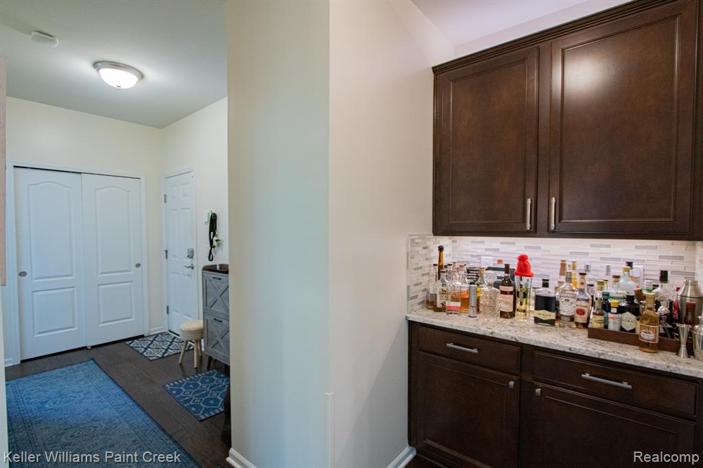 2009 Logan Drive Rochester Hills, MI 48309 - Photo 9 of 53