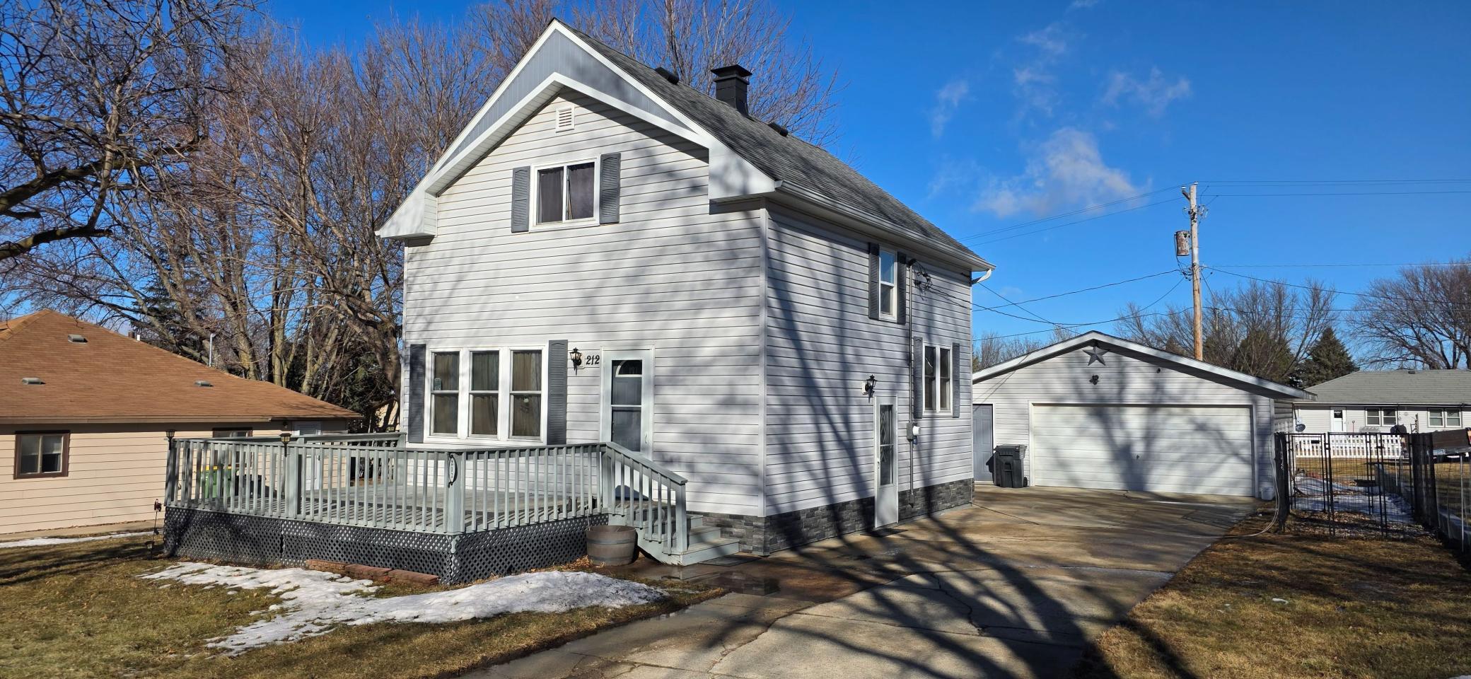 212 8th Street Jasper, MN 56144 - Photo 1 of 16