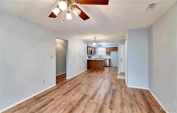 $165,000 | 12944 Bryce Canyon Drive, Unit B, Maryland Heights, MO 63043