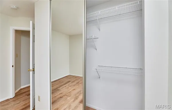 $165,000 | 12944 Bryce Canyon Drive, Unit B, Maryland Heights, MO 63043