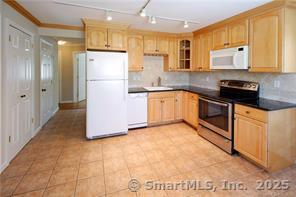 1 Woods Grove Road Westport, CT 06880 - Photo 6 of 7