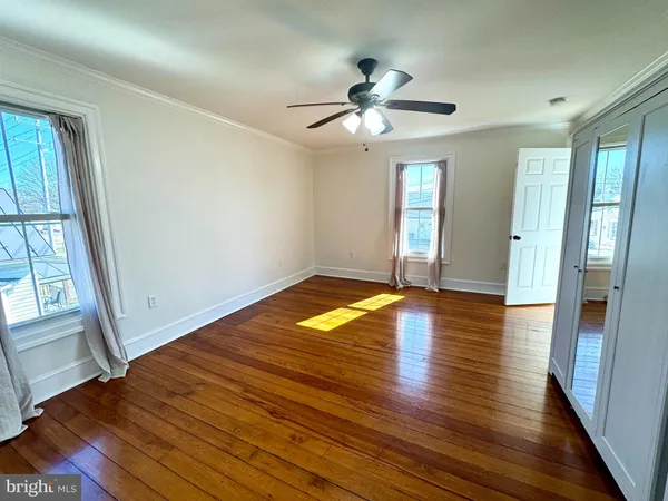 $2,450 | 508 East Main Street, Berryville, VA 22611