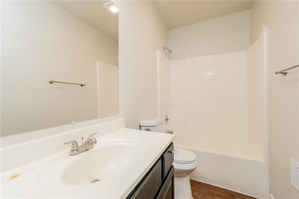 17470 South Walter Street Gardner, KS 66030 - Photo 11 of 18