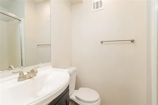 $2,185 | 17470 South Walter Street, Gardner, KS 66030