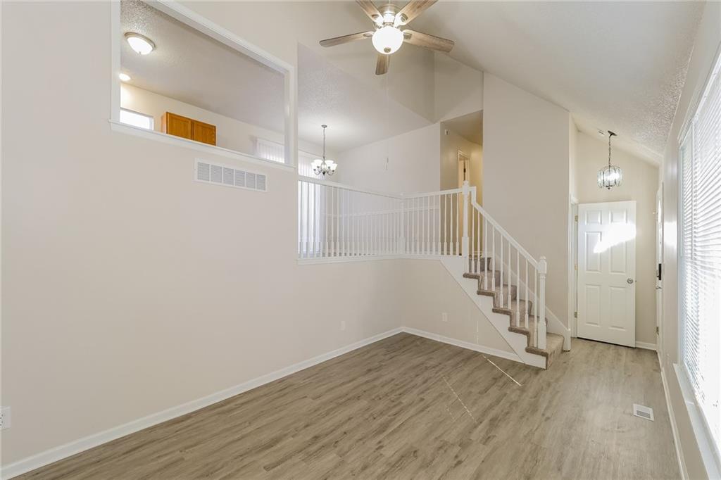 17470 South Walter Street Gardner, KS 66030 - Photo 3 of 18