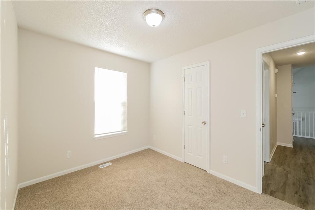 17470 South Walter Street Gardner, KS 66030 - Photo 10 of 18