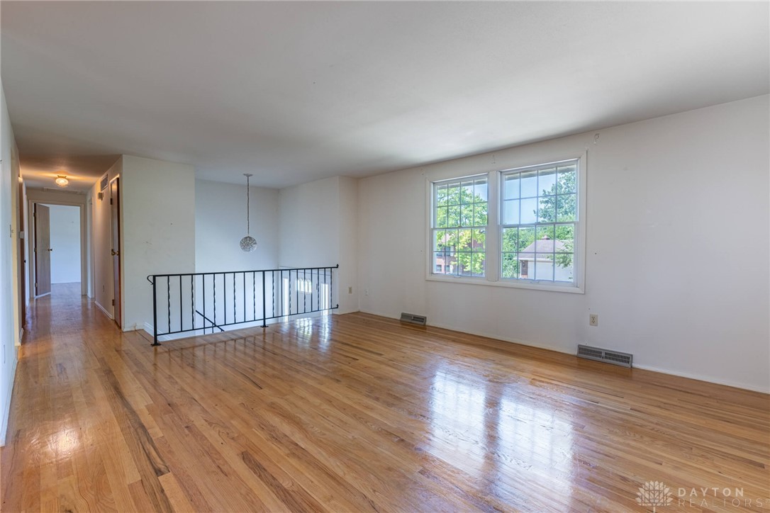4112 Silver Oak Street Riverside, OH 45424 - Photo 4 of 34 Gallery Image 4