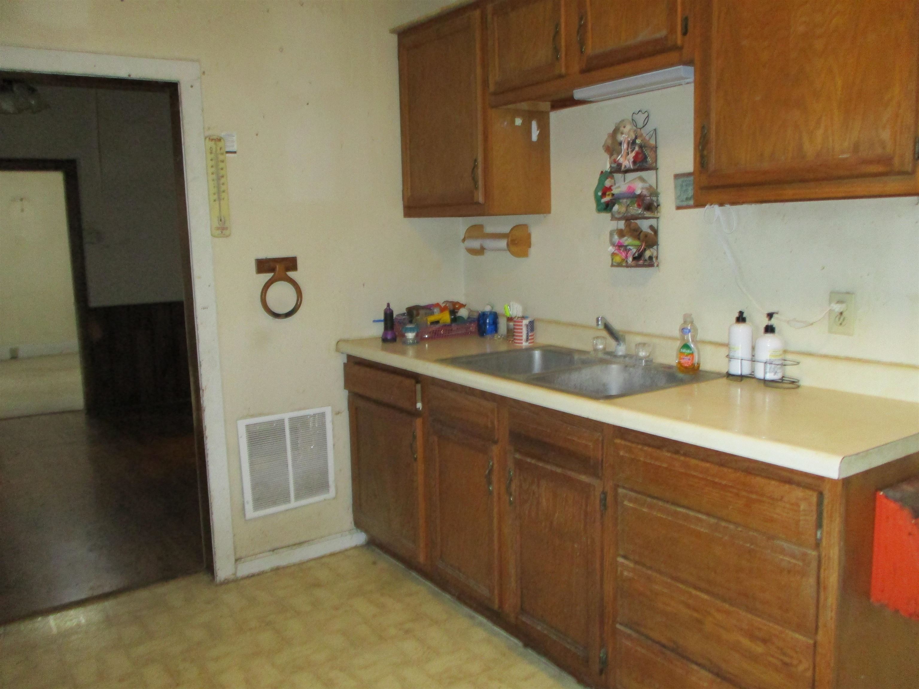 700 North Beaumont Road Prairie du Chien, WI 53821 - Photo 9 of 17