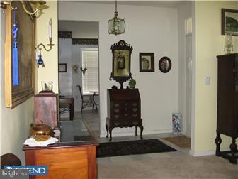 72 Mayfair Road Southampton, NJ 08088 - Photo 5 of 11 Foyer