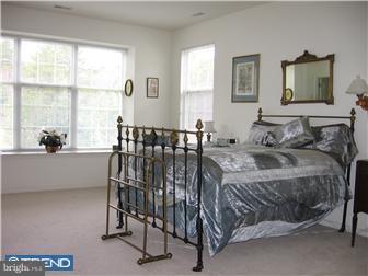 72 Mayfair Road Southampton, NJ 08088 - Photo 8 of 11 Bedroom - Main