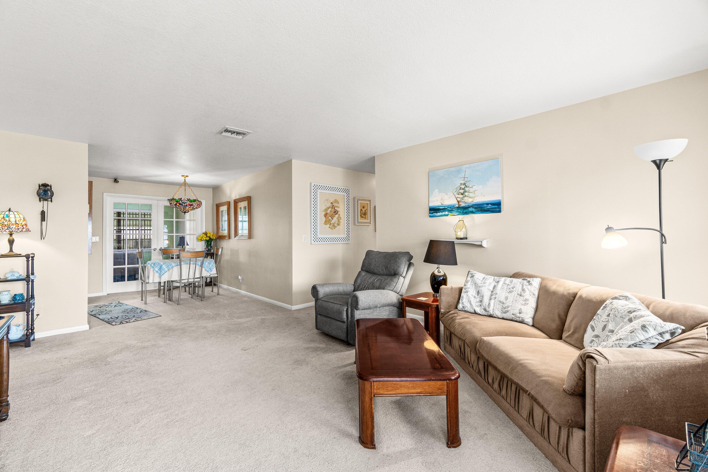 1009 Southwest 3rd Avenue Boynton Beach, FL 33426 - Photo 7 of 35 006-1009Southwest3rdAvenue-BoyntonBeach-