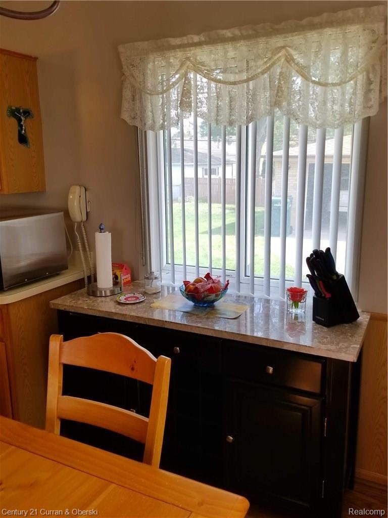 1447 South Gulley Road Dearborn, MI 48124 - Photo 20 of 36 20170911_124423.jpg
