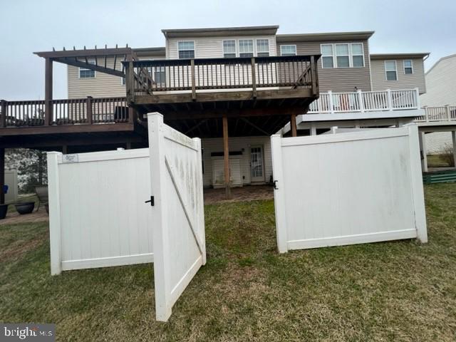 2040 Spring Run Circle Frederick, MD 21702 - Photo 46 of 48 Quality fence w/quality gate!