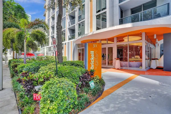 $325,000 | 31 Southeast 6th Street, Unit 805, Miami, FL 33131