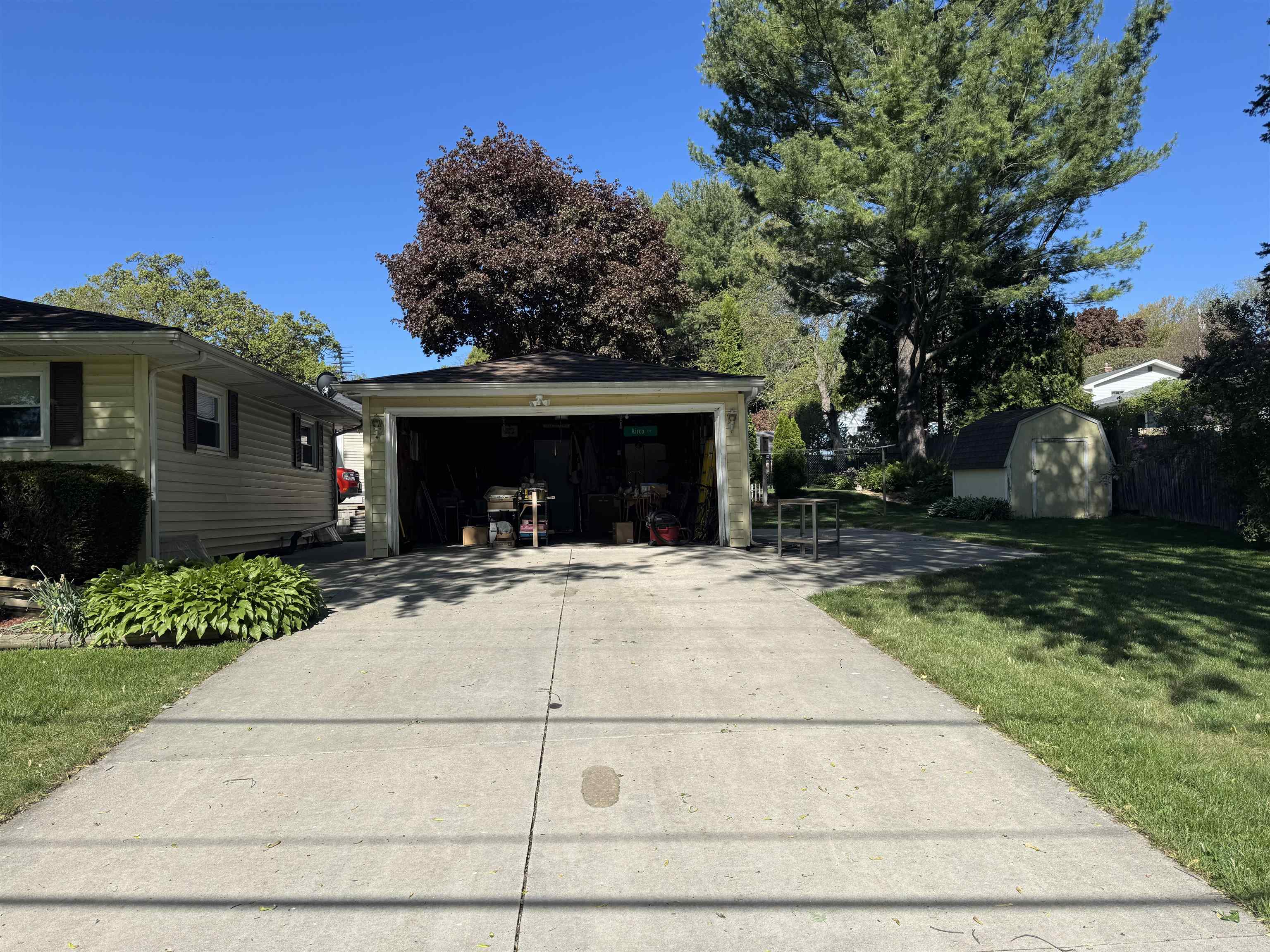 5403 Winnequah Road Monona, WI 53716 - Photo 8 of 48