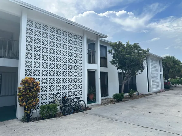 $1,550 | 1741 3rd Avenue North, Unit 6, Lake Worth Beach, FL 33460