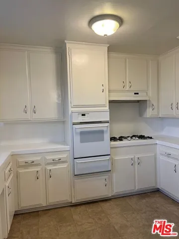 $2,795 | 432 South Sherbourne Drive, Unit 1, Los Angeles, CA 90048