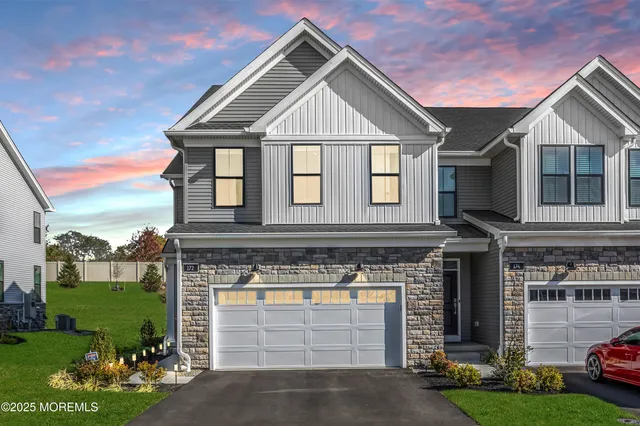 $879,000 | 172 Mustang Drive, Manalapan, NJ 07726