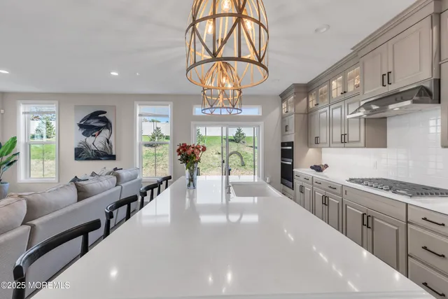 $879,000 | 172 Mustang Drive, Manalapan, NJ 07726