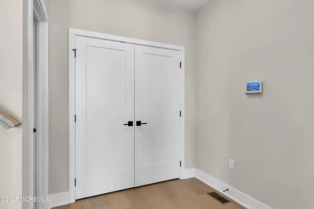 $879,000 | 172 Mustang Drive, Manalapan, NJ 07726