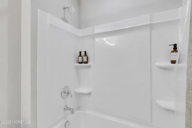 $879,000 | 172 Mustang Drive, Manalapan, NJ 07726