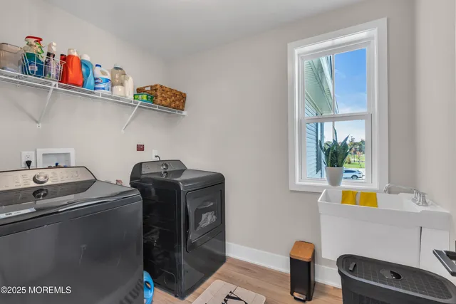 $879,000 | 172 Mustang Drive, Manalapan, NJ 07726