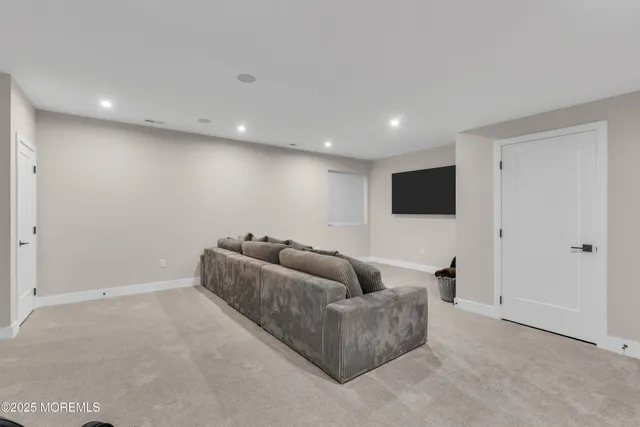 $879,000 | 172 Mustang Drive, Manalapan, NJ 07726