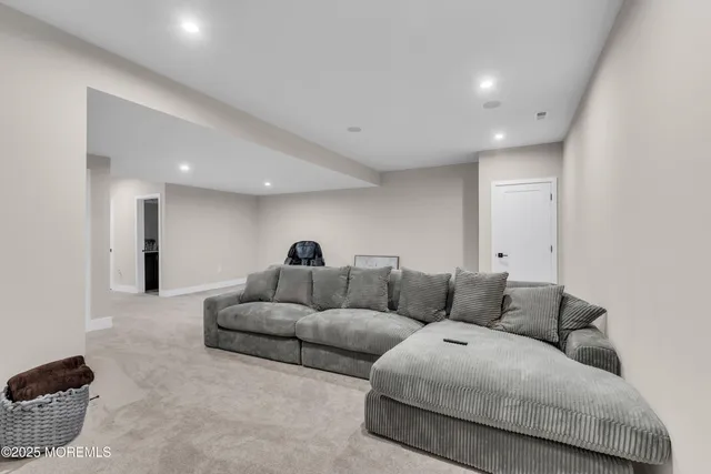 $879,000 | 172 Mustang Drive, Manalapan, NJ 07726