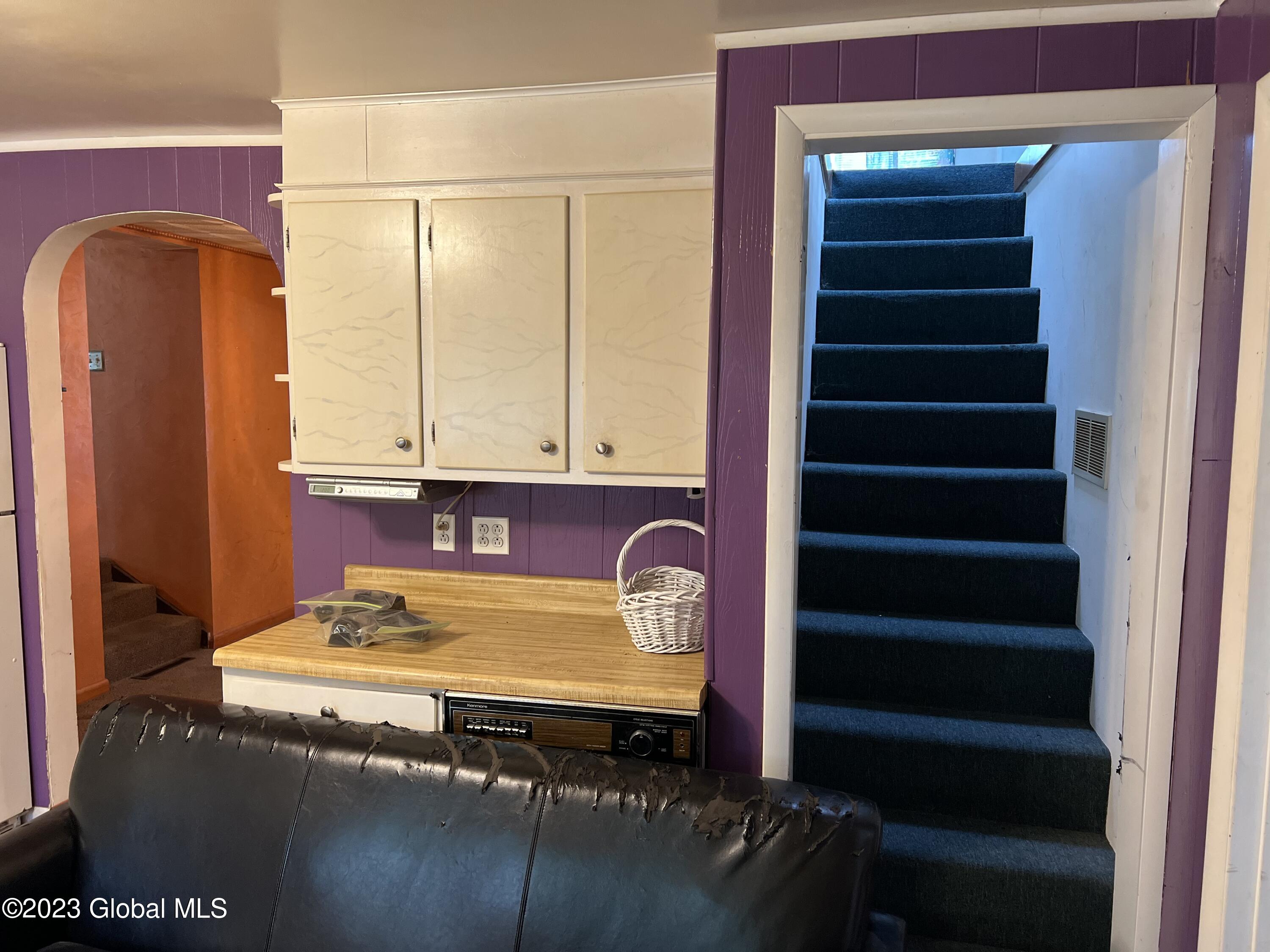12 Poplar Street Rensselaer, NY 12144 - Photo 8 of 18 58C04D36-A5A9-4BD8-8EE5-87E4DD9C74FA