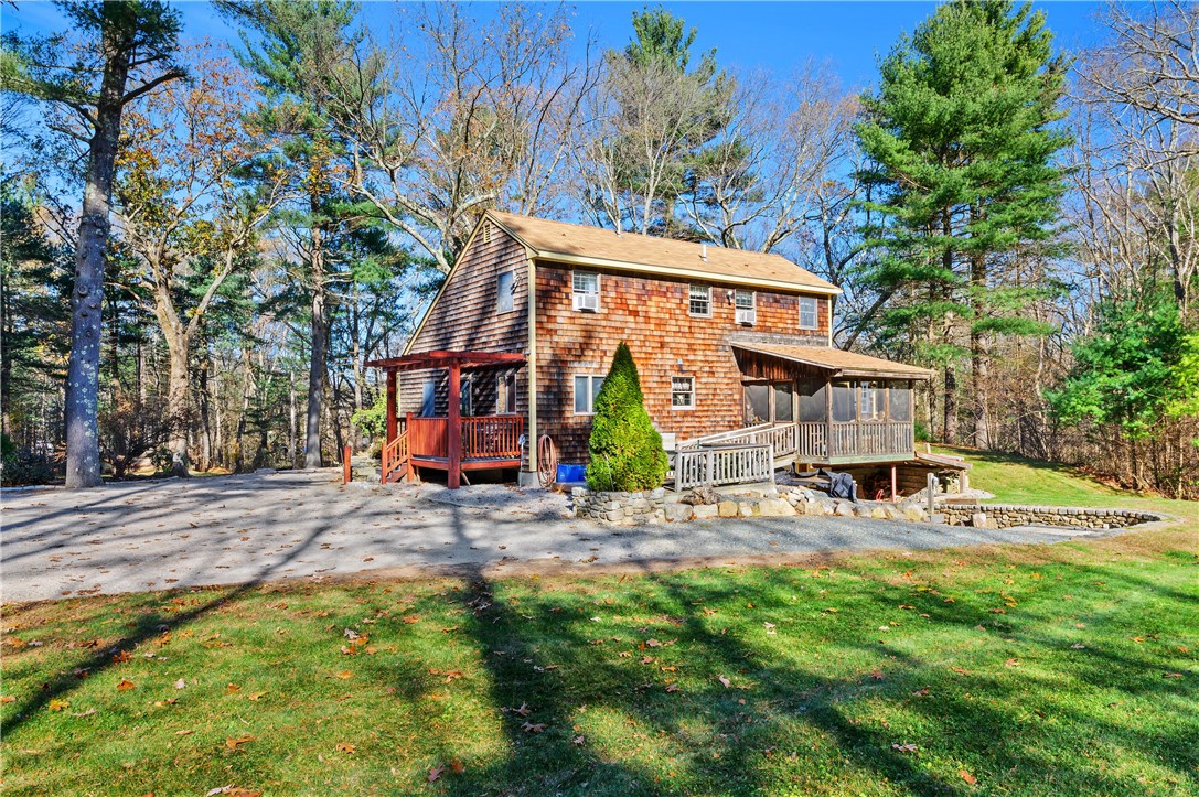 796 Pound Hill Road North Smithfield, RI 02896 - Photo 7 of 33 Gallery Image 7