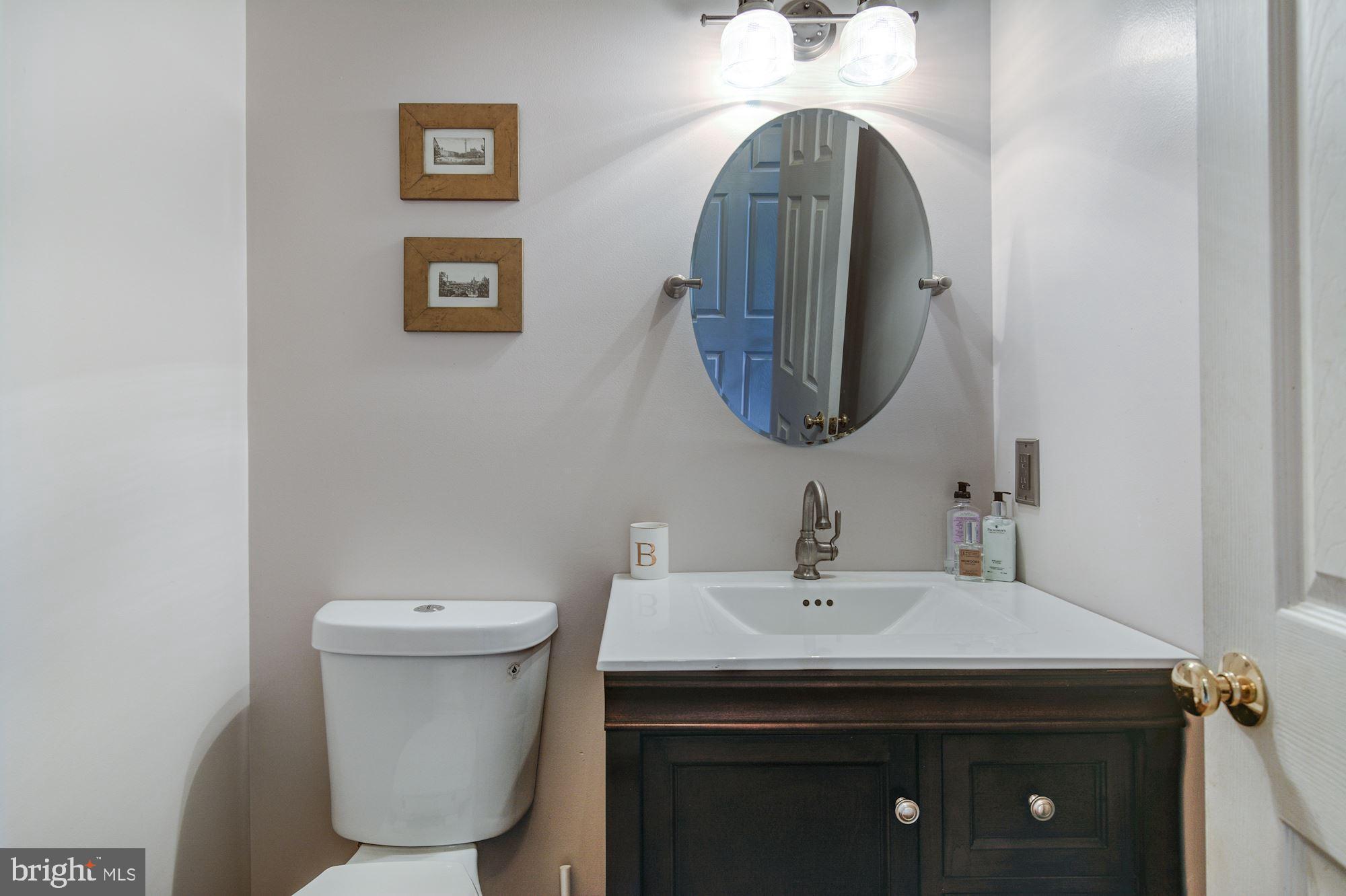 38048 Forest Mills Road Leesburg, VA 20175 - Photo 16 of 44 Half Bath