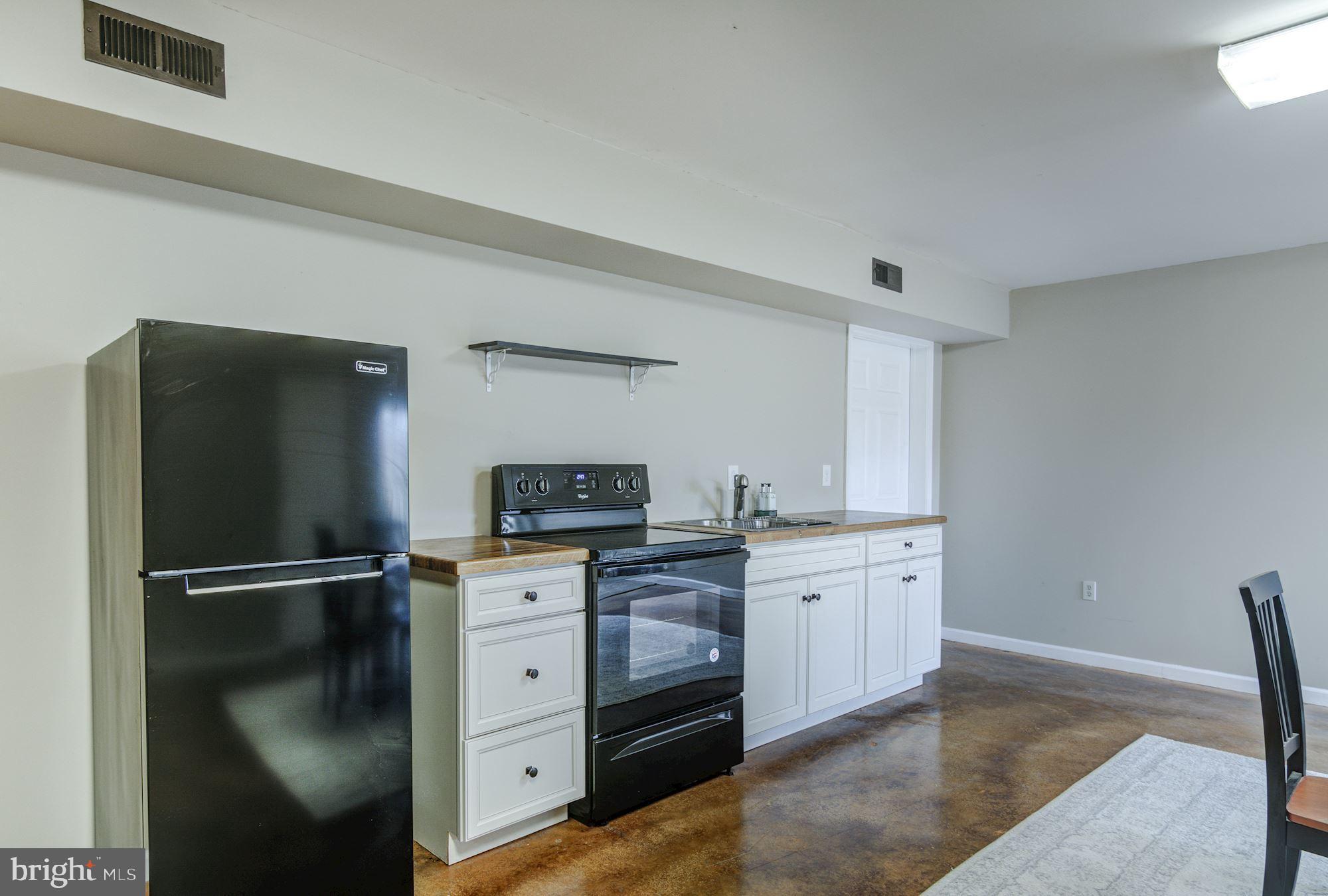 38048 Forest Mills Road Leesburg, VA 20175 - Photo 29 of 44 New en suite efficiency on lower level.