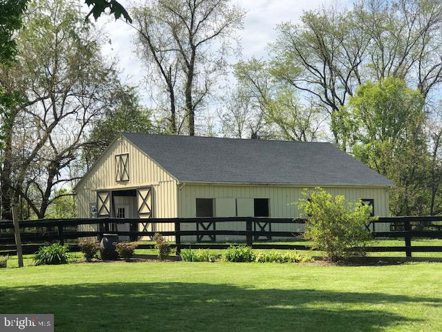 38048 Forest Mills Road Leesburg, VA 20175 - Photo 39 of 44 Gallery Image 39