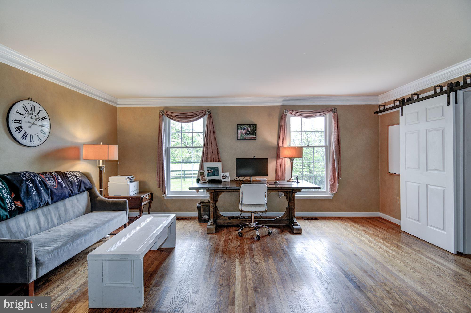 38048 Forest Mills Road Leesburg, VA 20175 - Photo 7 of 44 Living room/office