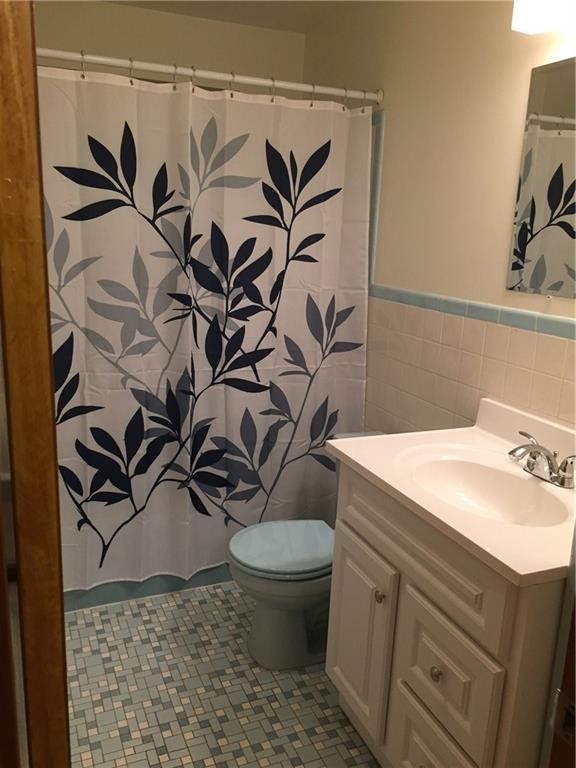 620 Filmore Road Pittsburgh, PA 15221 - Photo 22 of 25 Full Bath