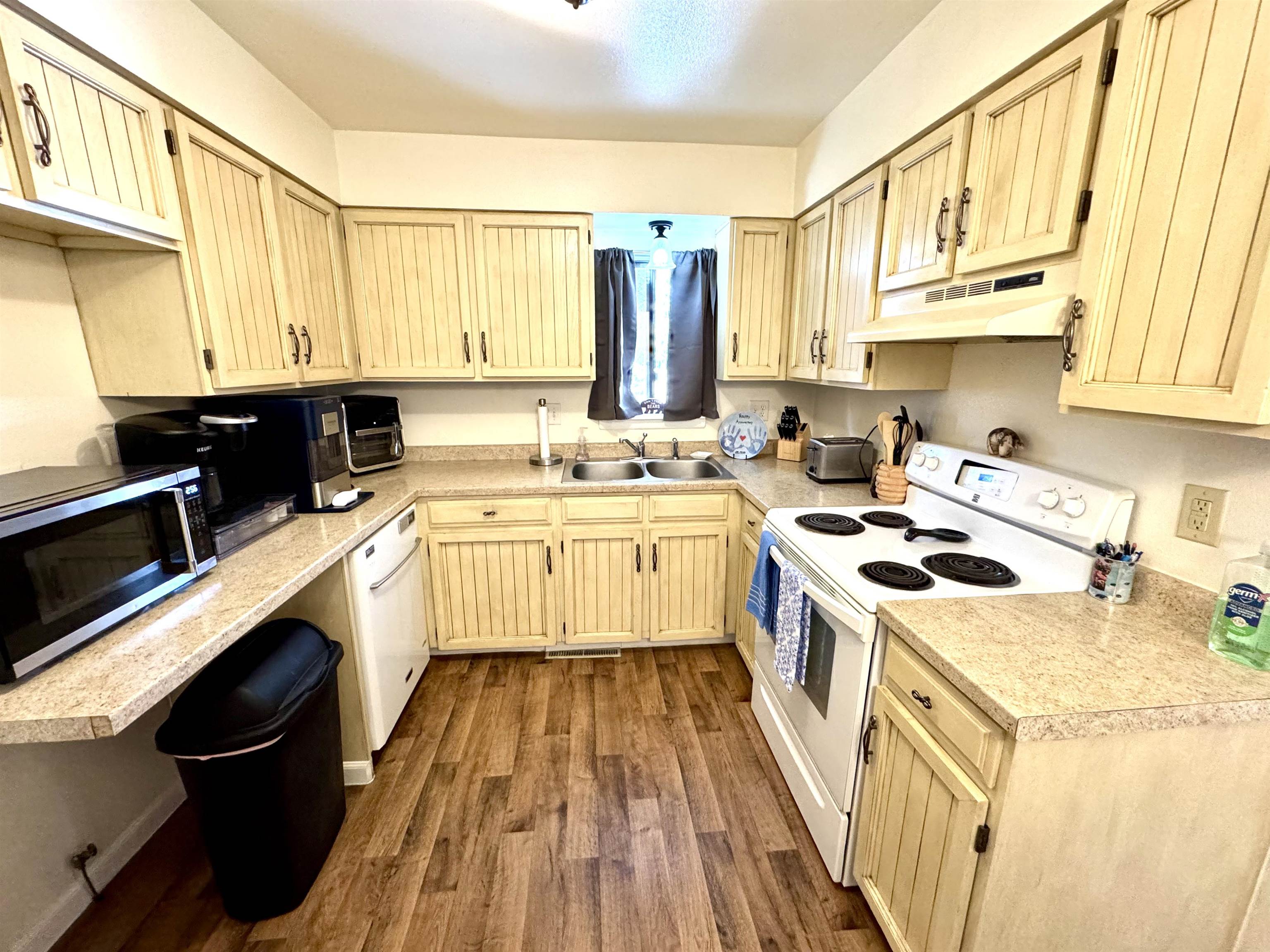 100 Tampa Court Cheyenne, WY 82001 - Photo 5 of 36