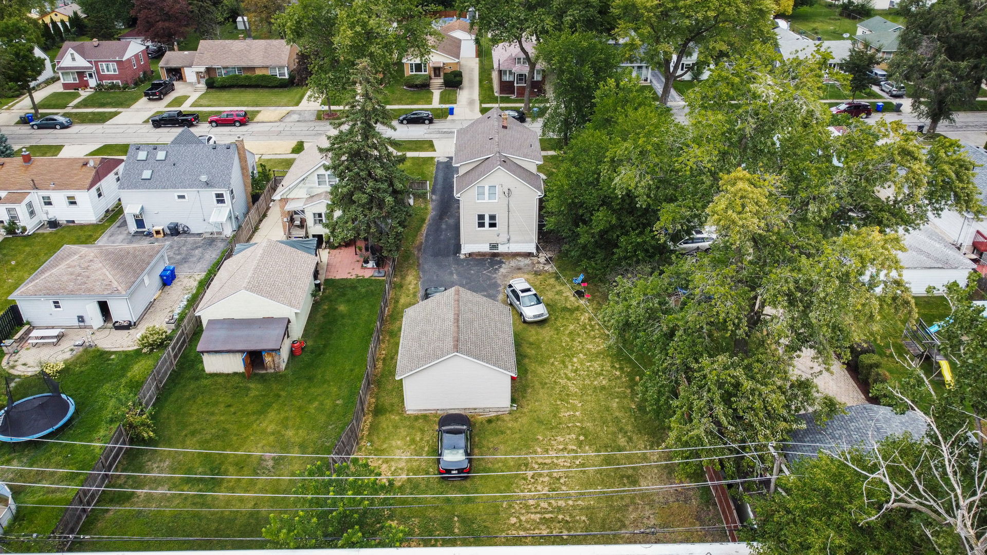 8103 46th Street Lyons, IL 60534 - Photo 2 of 14 an aerial view of a house