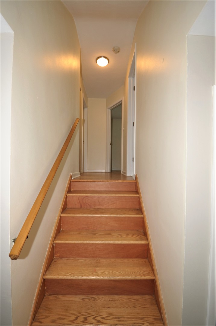 814 West Roosevelt Road Wheaton, IL 60187 - Photo 12 of 34