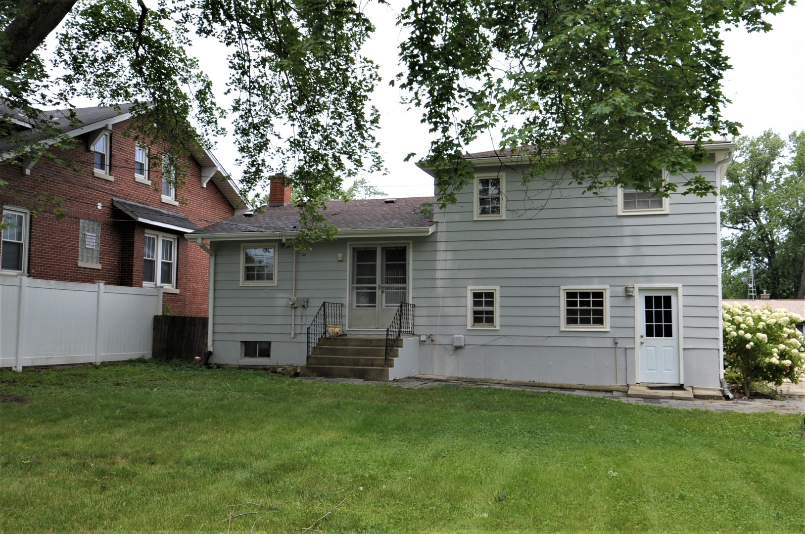 814 West Roosevelt Road Wheaton, IL 60187 - Photo 31 of 34