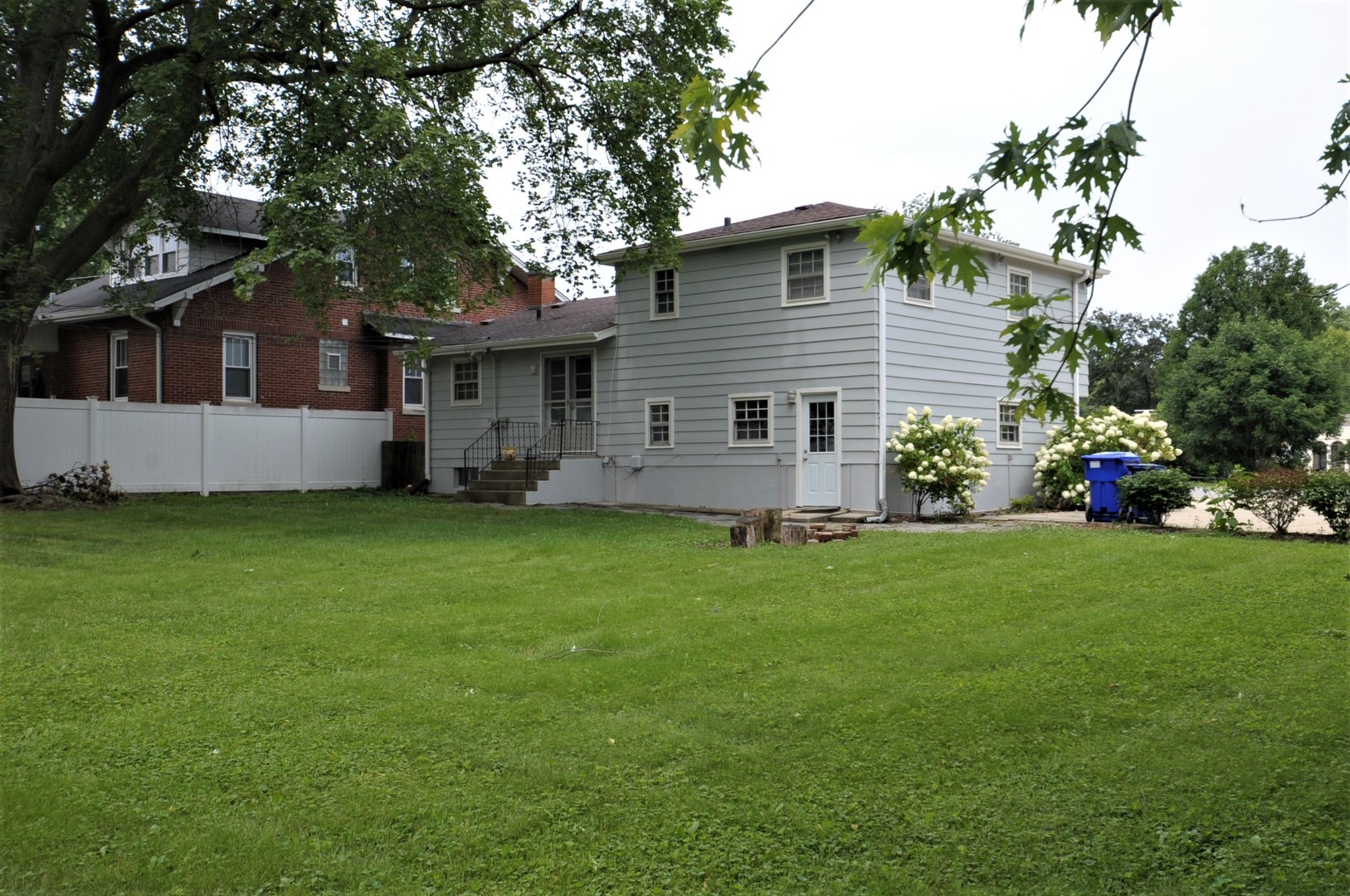 814 West Roosevelt Road Wheaton, IL 60187 - Photo 32 of 34