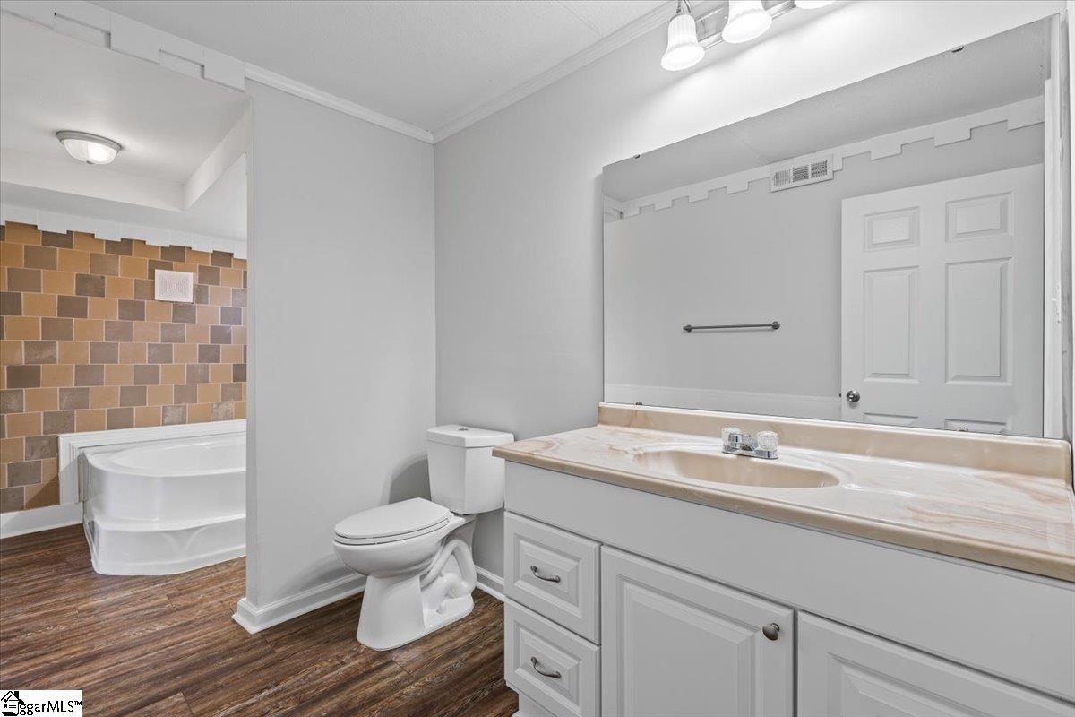 16 West Marion Road Greenville, SC 29617 - Photo 17 of 29 Gallery Image 17