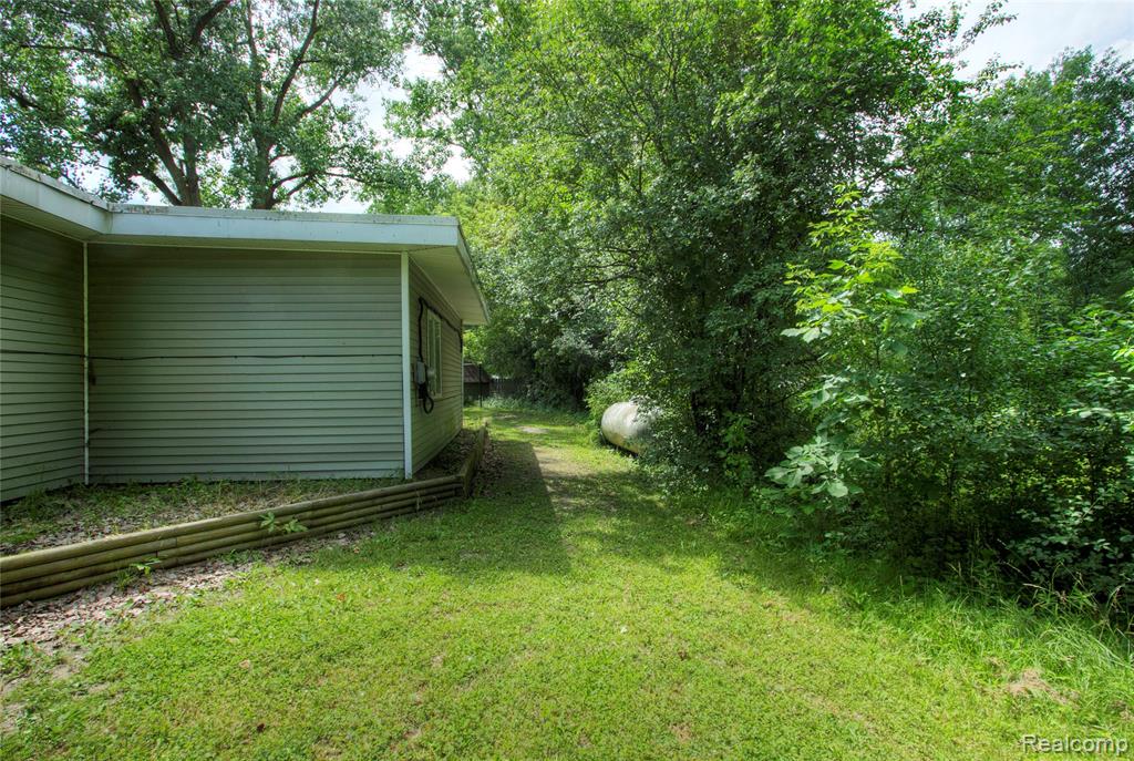 1906 Banner Road Saginaw, MI 48601 - Photo 39 of 44