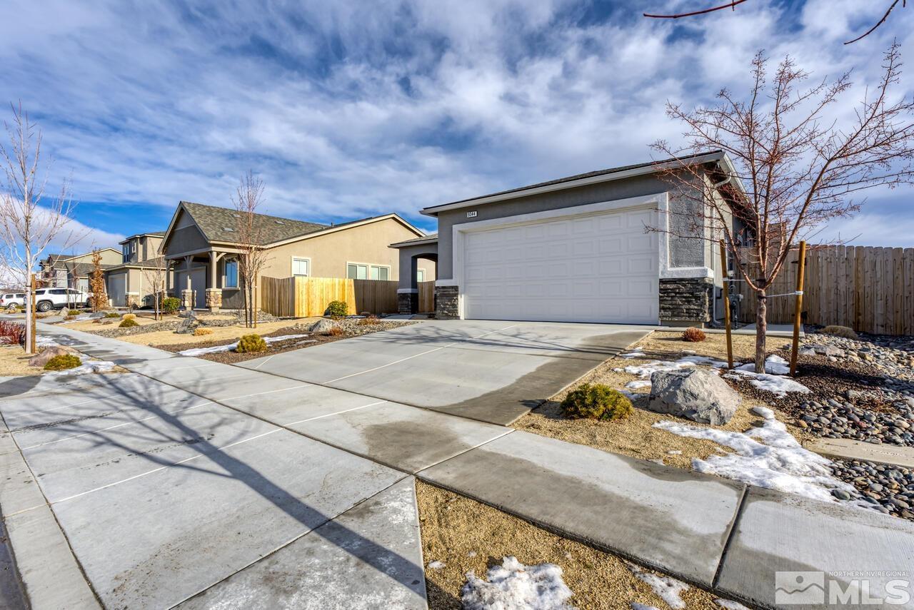 9344 Bay Reno, NV 89506 - Photo 3 of 31 a front view of house with yard