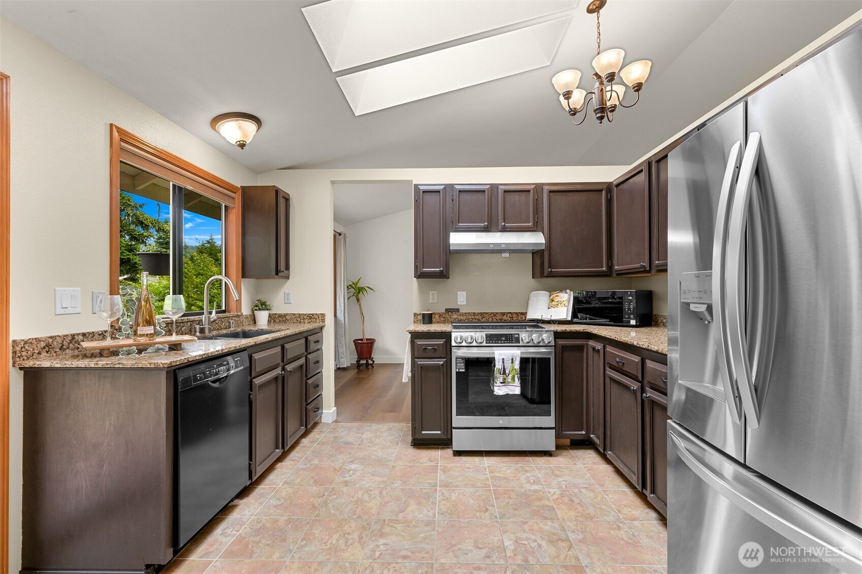 3808 Spring Coulee Road Bellingham, WA 98226 - Photo 14 of 38