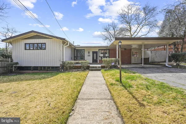 $850,000 | 700 Greyrock Drive, Silver Spring, MD 20910