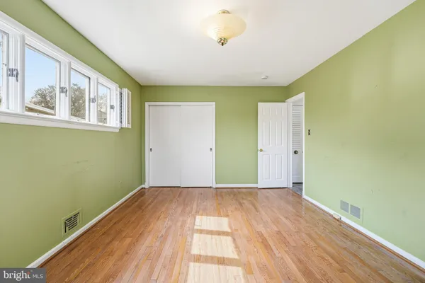 $850,000 | 700 Greyrock Drive, Silver Spring, MD 20910