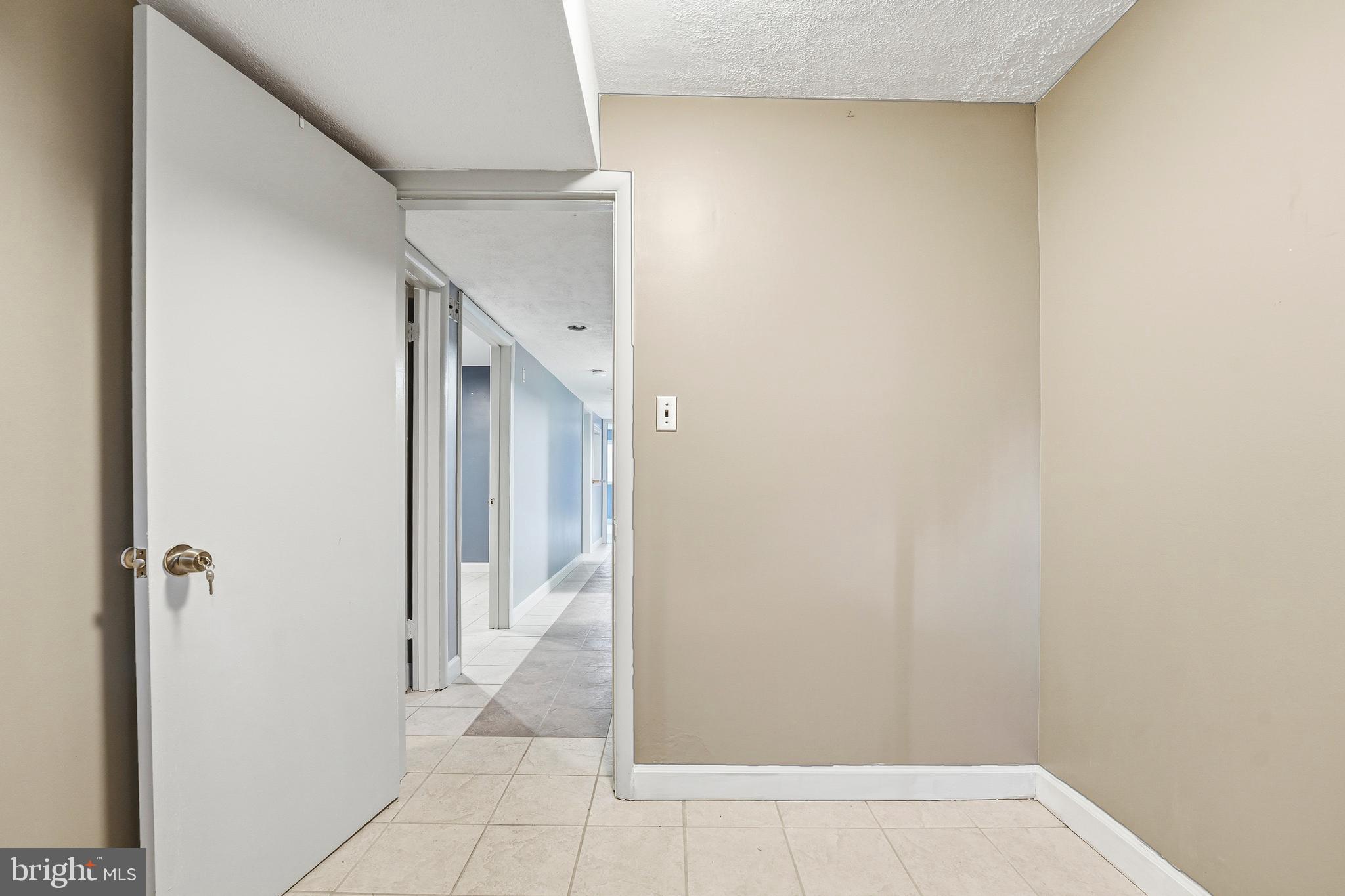 700 Greyrock Drive Silver Spring, MD 20910 - Photo 35 of 48 a view of a hallway