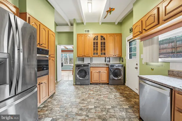 $850,000 | 700 Greyrock Drive, Silver Spring, MD 20910